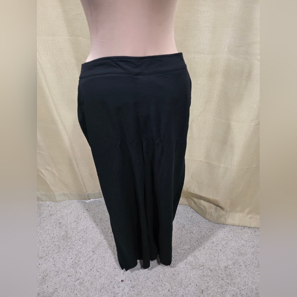 Old Navy Black Flowy Pants. Size XL. 30in Inseam